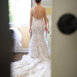 Bridal gown by Designer YUMI KATSURA Satin mermaid dress with embroidery flowers